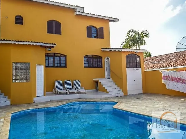 Casa com 445m² 3 quartos e 4 banheiros, à venda, no bairro Vila Gardênia em Atibaia