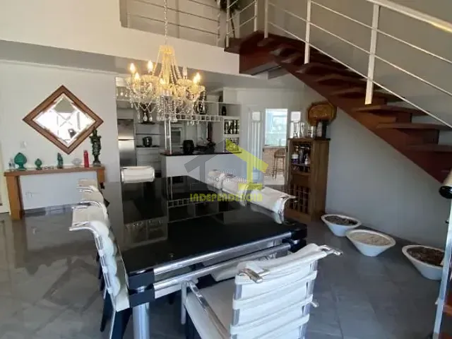 Casa com 300m² 3 quartos e 2 banheiros, à venda, no bairro Residencial Fazenda Serrinha em Itatiba