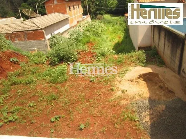Casa com 350m² 2 quartos e 2 banheiros, à venda, no bairro Jardim Calegaris em Paulínia