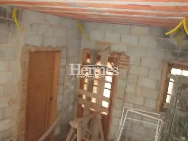 Casa com 350m² 2 quartos e 2 banheiros, à venda, no bairro Jardim Calegaris em Paulínia