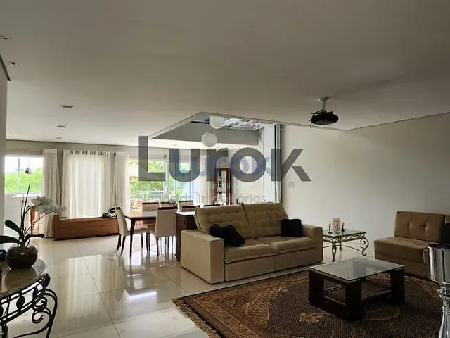 Casa com 275m² 3 quartos e 2 banheiros, à venda, no bairro Parque das Quaresmeiras em Campinas