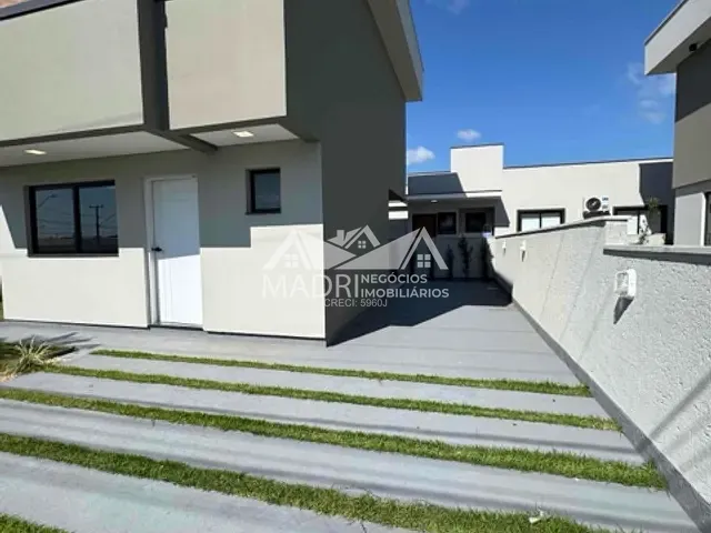 Casa 3 quartos e 3 banheiros, à venda, no bairro Bela Vista em Palhoça