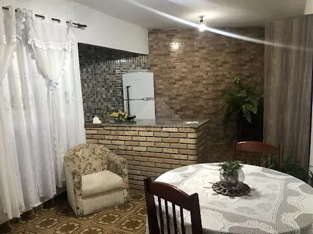 Casa com 237m² 3 quartos e 2 banheiros, à venda, no bairro Parque das Américas em Mauá