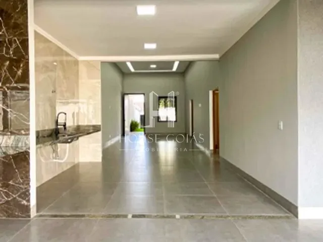 Casa com 400m² 4 quartos e 5 banheiros, à venda, no bairro Das Indústrias em Senador Canedo