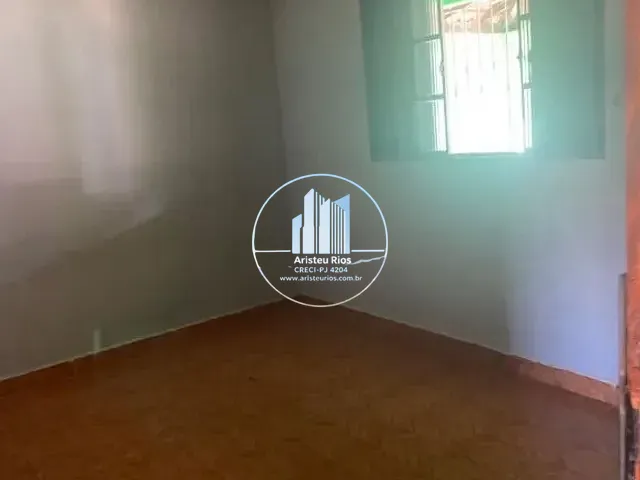 Casa com 60m² 2 quartos e 2 banheiros, para alugar, no bairro Vila Nossa Senhora Aparecida em Pouso Alegre