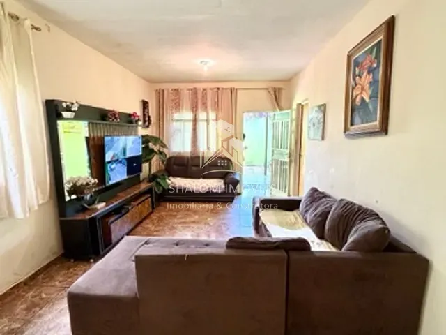 Casa 3 quartos e 2 banheiros, à venda, no bairro Parque Recreio em Contagem