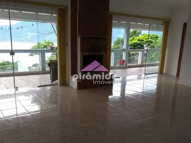 Casa com 3416m² 2 quartos e 2 banheiros, à venda, no bairro Cigarras em São Sebastião