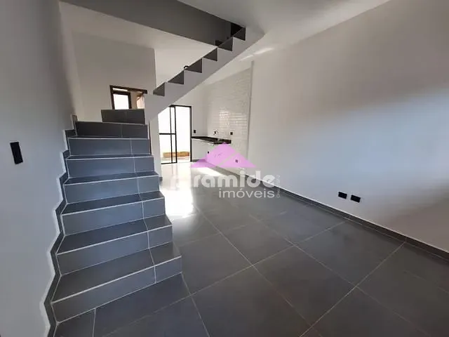 Casa com 150m² 2 quartos e 1 banheiro, à venda, no bairro Jardim das Gaivotas em Caraguatatuba