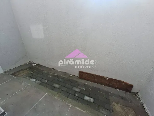 Casa com 150m² 2 quartos e 1 banheiro, à venda, no bairro Jardim das Gaivotas em Caraguatatuba