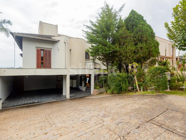 Casa com 480m² 4 quartos e 6 banheiros, à venda ou para alugar, no bairro Alphaville em Santana de Parnaíba