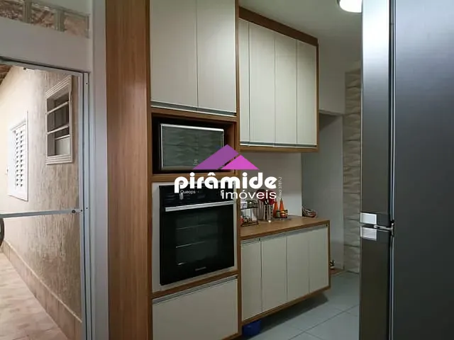 Casa com 150m² 3 quartos e 1 banheiro, à venda, no bairro Parque Industrial em São José dos Campos