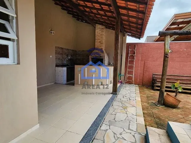 Casa com 402m² 4 quartos e 3 banheiros, à venda, no bairro Massaguaçu em Caraguatatuba