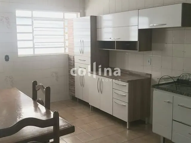 Casa com 251m² 2 quartos e 2 banheiros, à venda, no bairro Quitaúna em Osasco
