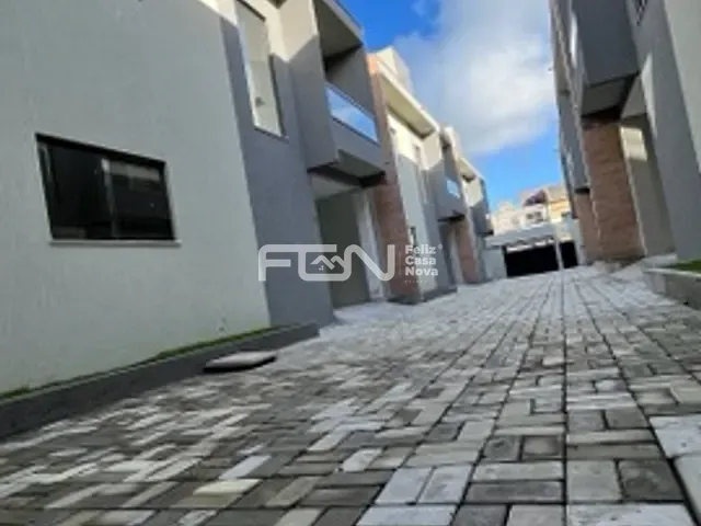 Casa 3 quartos e 2 banheiros, à venda, no bairro Ipitanga em Lauro de Freitas
