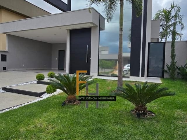 Casa com 300m² 3 quartos e 4 banheiros, à venda, no bairro Parqville Pinheiros em Aparecida de Goiânia