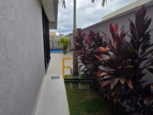 Casa com 300m² 3 quartos e 4 banheiros, à venda, no bairro Parqville Pinheiros em Aparecida de Goiânia