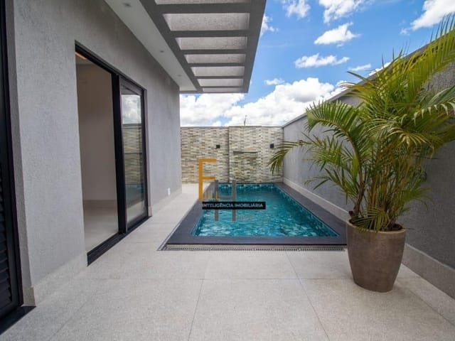 Casa com 300m² 3 quartos e 4 banheiros, à venda, no bairro Parqville Pinheiros em Aparecida de Goiânia