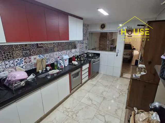 Casa 2 quartos e 3 banheiros, à venda, no bairro Coester em Fernandópolis