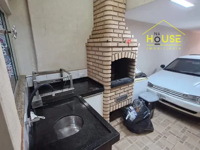 Casa 2 quartos e 3 banheiros, à venda, no bairro Coester em Fernandópolis