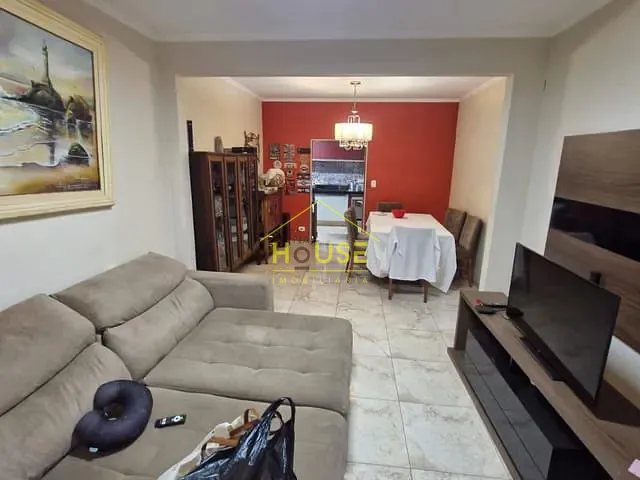 Casa 2 quartos e 3 banheiros, à venda, no bairro Coester em Fernandópolis
