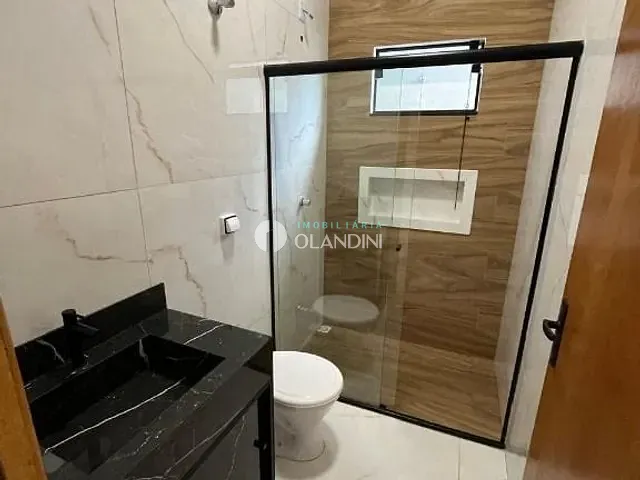Casa com 200m² 2 quartos e 1 banheiro, para alugar, no bairro Santa Rita de Cássia em Artur Nogueira