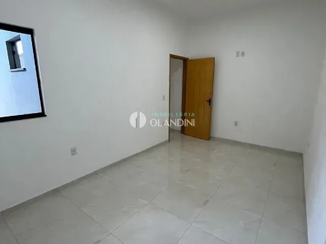 Casa com 200m² 2 quartos e 1 banheiro, para alugar, no bairro Santa Rita de Cássia em Artur Nogueira