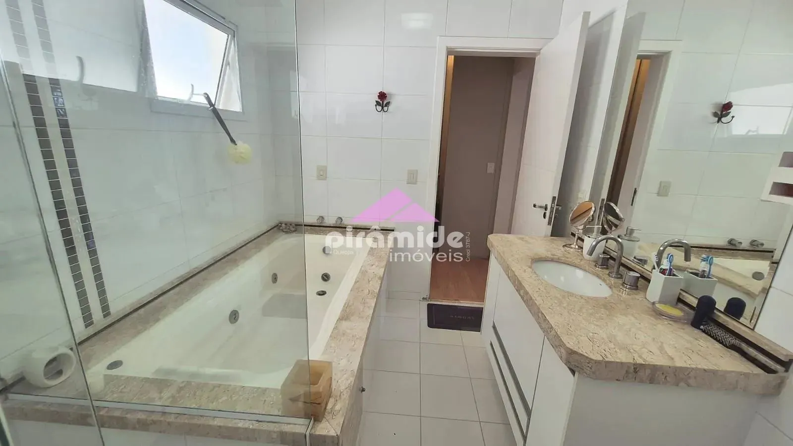 Casa, 4 quartos, 233 m² - Foto 29