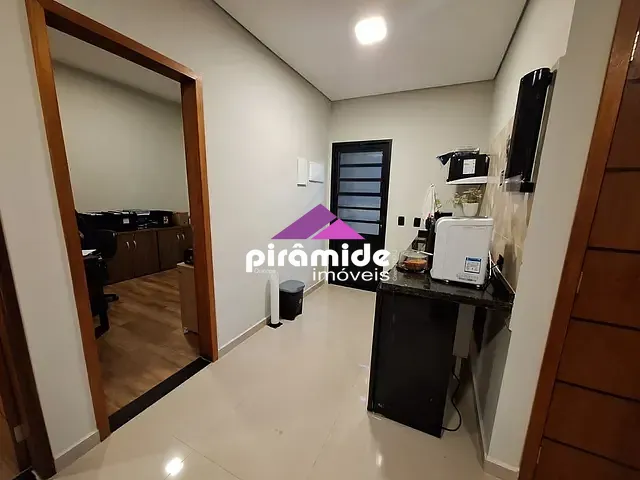 Casa com 90m² 2 quartos e 2 banheiros, à venda, no bairro Centro em Caraguatatuba