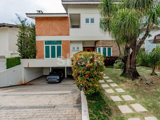 Casa com 417m² 4 quartos e 6 banheiros, à venda, no bairro Alphaville em Santana de Parnaíba