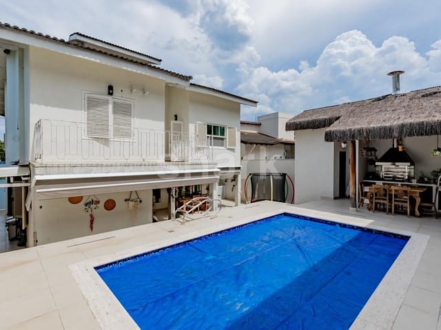 Casa com 417m² 4 quartos e 6 banheiros, à venda, no bairro Alphaville em Santana de Parnaíba