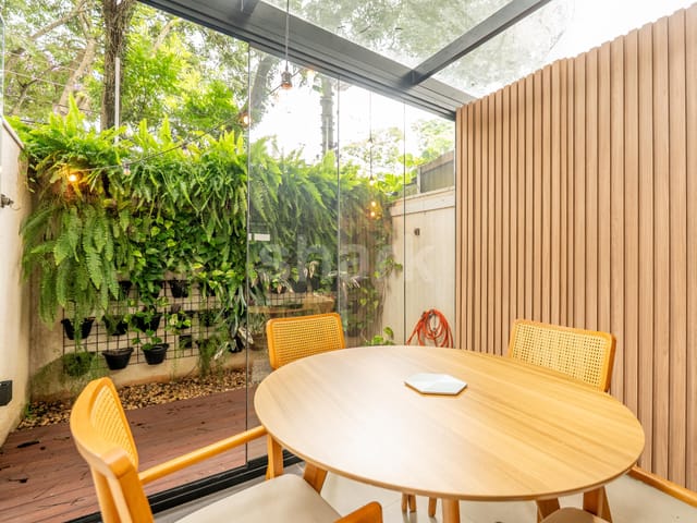 Casa com 160m² 2 quartos e 2 banheiros, à venda, no bairro Brooklin Paulista em São Paulo