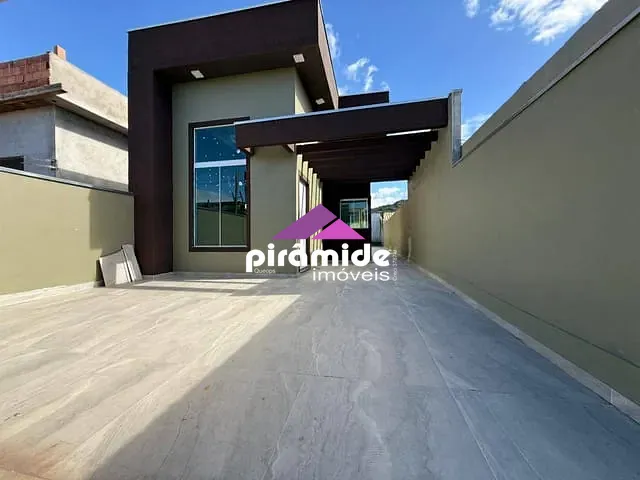 Casa com 245m² 3 quartos e 2 banheiros, à venda, no bairro Jardim das Gaivotas em Caraguatatuba