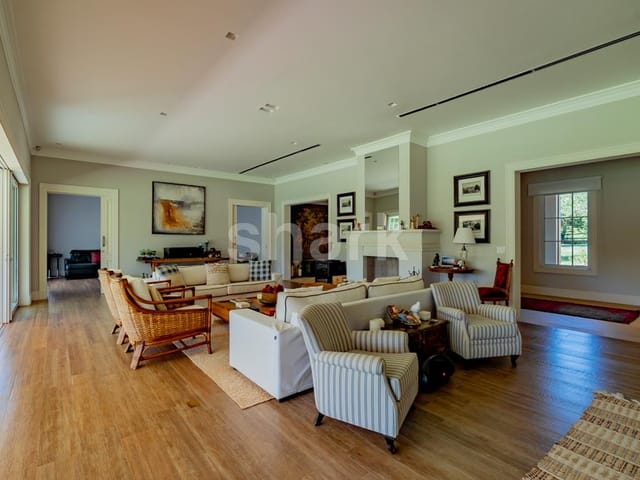 Casa com 3100m² 5 quartos e 8 banheiros, à venda ou para alugar, no bairro Fazenda Santo Antonio - Haras Larissa em Monte Mor