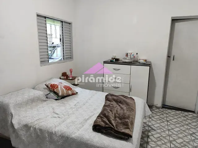 Casa com 312m² 3 quartos e 2 banheiros, à venda ou para alugar, no bairro Jardim uira em São José dos Campos