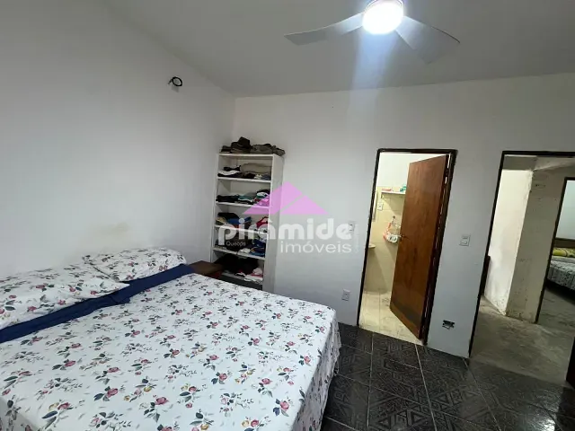 Casa com 408m² 3 quartos e 2 banheiros, à venda, no bairro Cantagalo em Caraguatatuba