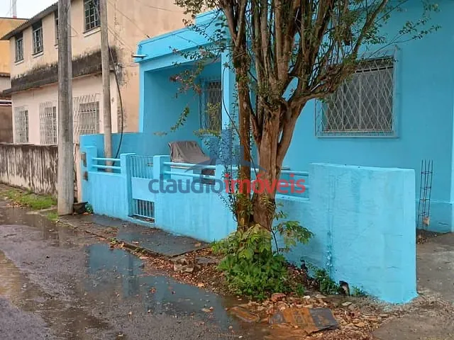Casa com 370m² 2 quartos e 1 banheiro, à venda, no bairro São Geraldo em Volta Redonda