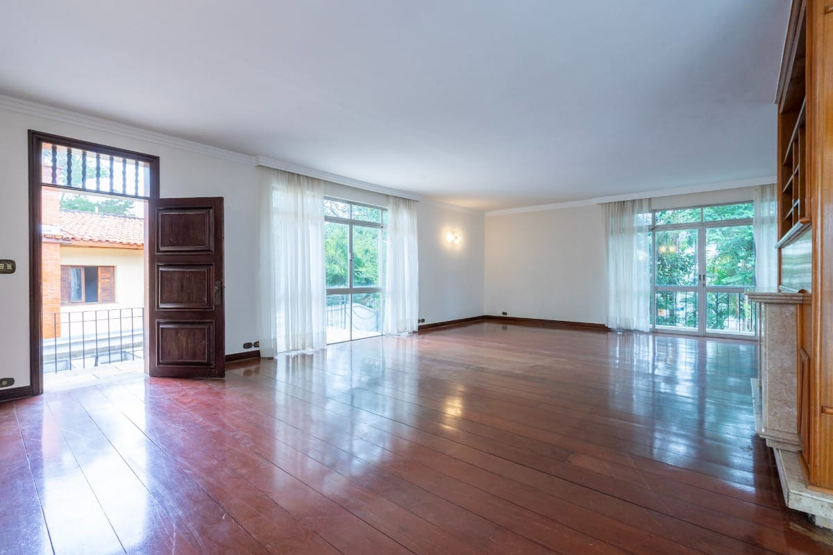 Casa para venda em Jardim Marajoara com 4 quartos, sendo 4 suítes, 665m²