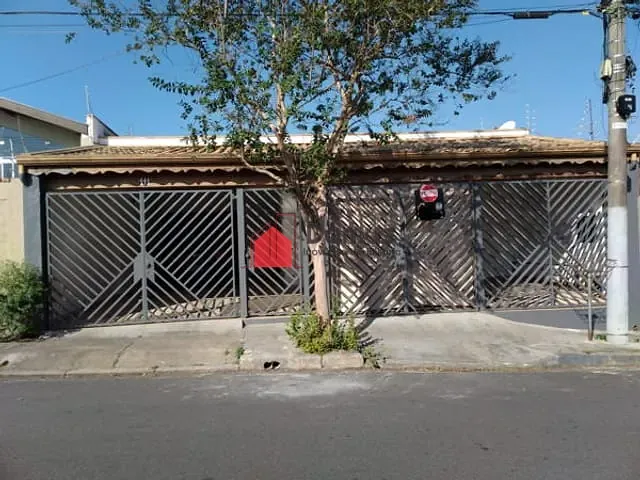 Casa com 300m², à venda, no bairro Jardim Rosely em Pindamonhangaba