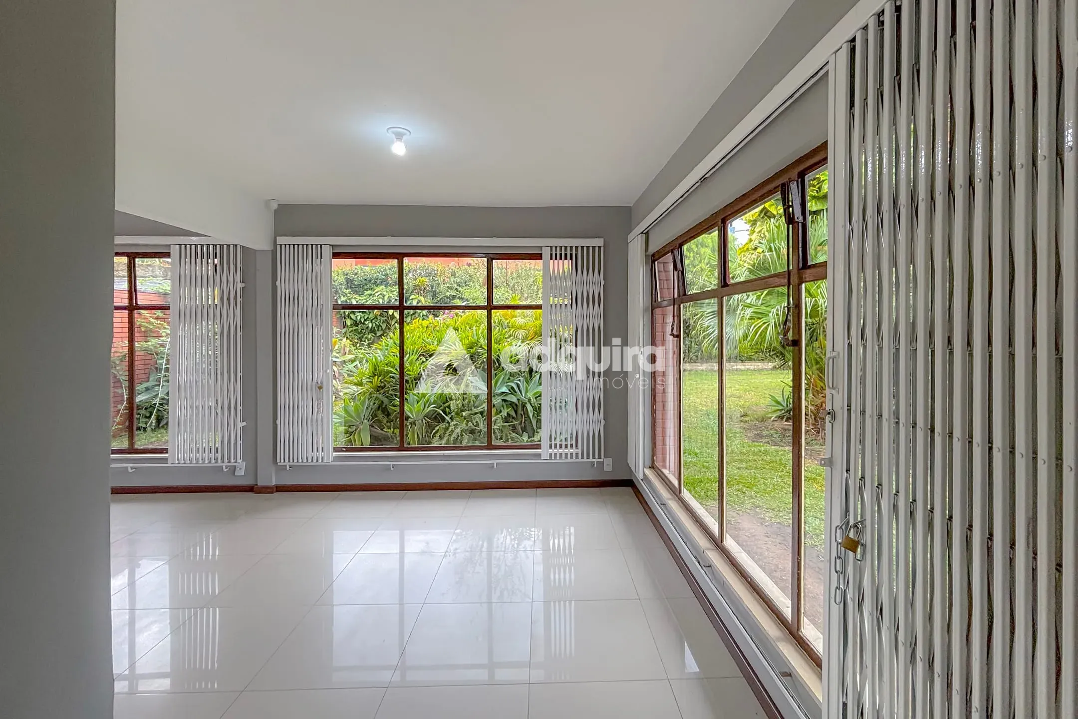 Casa, 1 quarto, 300 m² - Foto 8