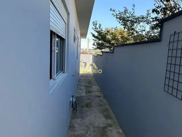 Casa com 207m² 3 quartos e 2 banheiros, à venda, no bairro Residencial Vila Martins em Salto