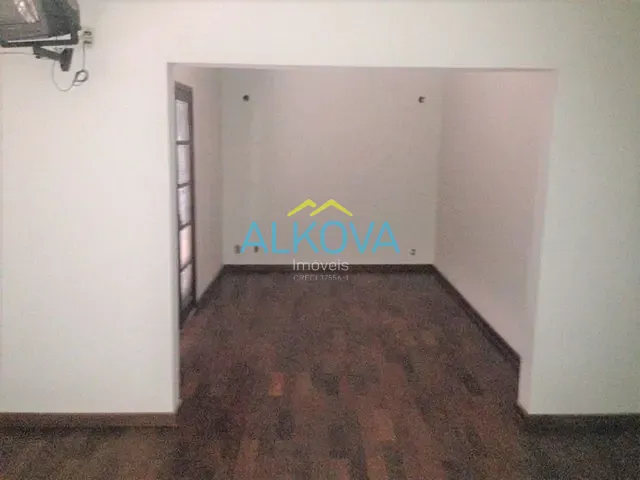 Casa com 326m² 3 quartos e 5 banheiros, à venda, no bairro Urbanova em São José dos Campos