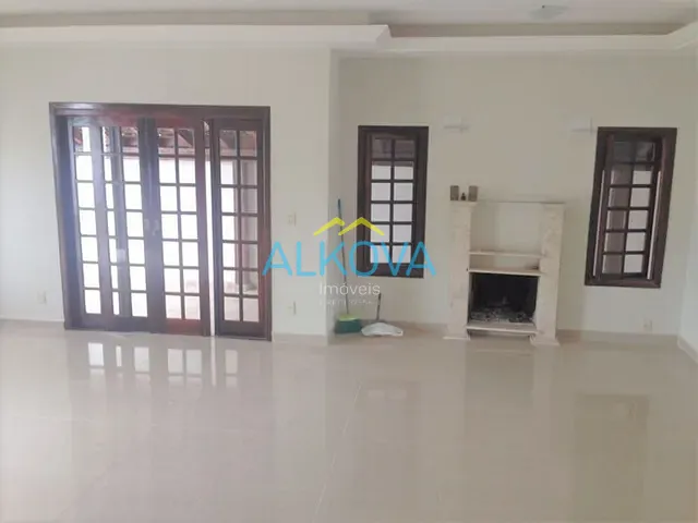 Casa com 326m² 3 quartos e 5 banheiros, à venda, no bairro Urbanova em São José dos Campos
