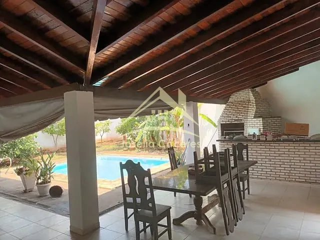 Casa com 505m² 4 quartos e 7 banheiros, à venda, no bairro Boa Esperança em Cuiabá