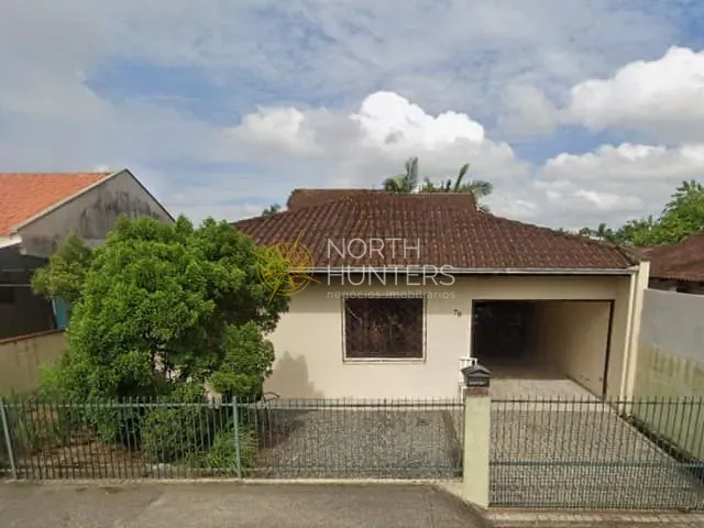 Casa com 360m² 4 quartos e 1 banheiro, à venda, no bairro Jardim Iririú em Joinville