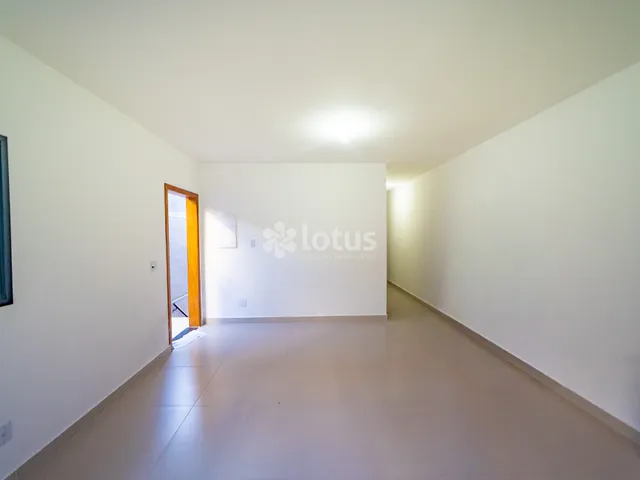 Casa 2 quartos e 2 banheiros, à venda, no bairro Villas do Jaguari em Santana de Parnaíba