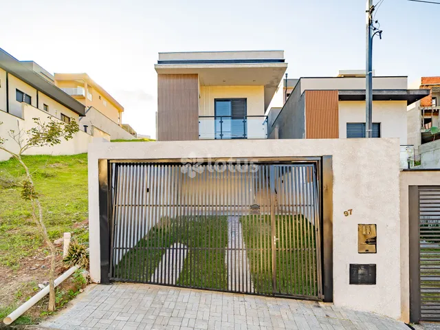 Casa 2 quartos e 2 banheiros, à venda, no bairro Villas do Jaguari em Santana de Parnaíba