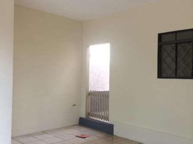 Foto do Casa - Casa com 2 dormitórios para alugar, 1 m² - Santo Antônio - Capivari/SP | IMOBILIARIA NELSON PACHECO LTDA