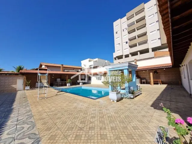 Casa com 600m² 2 quartos e 2 banheiros, para alugar, no bairro Jardim Nova Andradas em Andradas