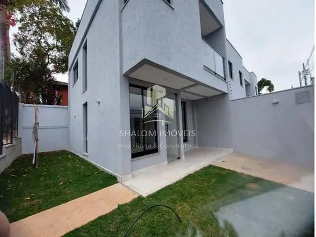 Casa 3 quartos e 2 banheiros, à venda, no bairro Planalto em Belo Horizonte