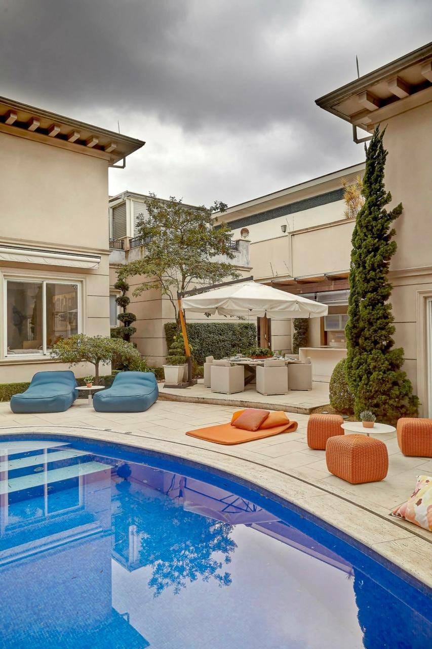 Casa em Jardim Europa — foto 1
